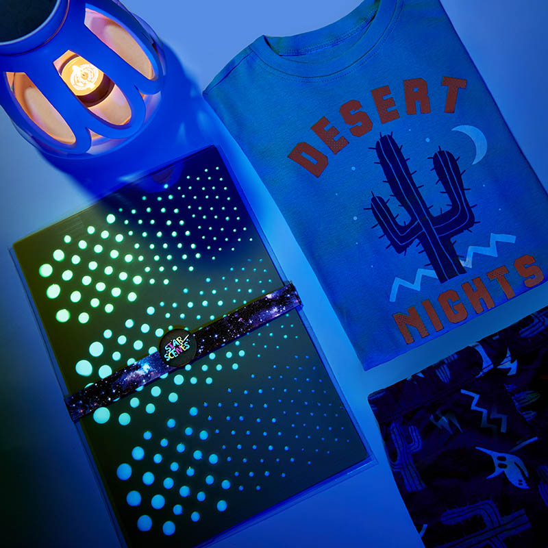 Glow in the dark moon + star stickers kit + UV blacklight - Image 6